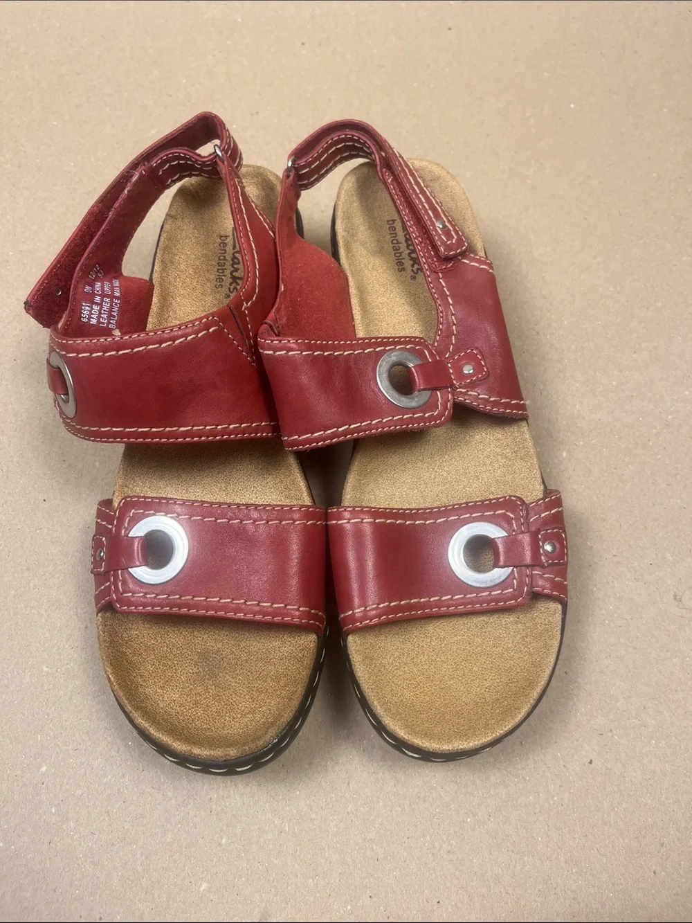 Clarks Red Leather Adjustable Sandals with Metal Eyelets 9N